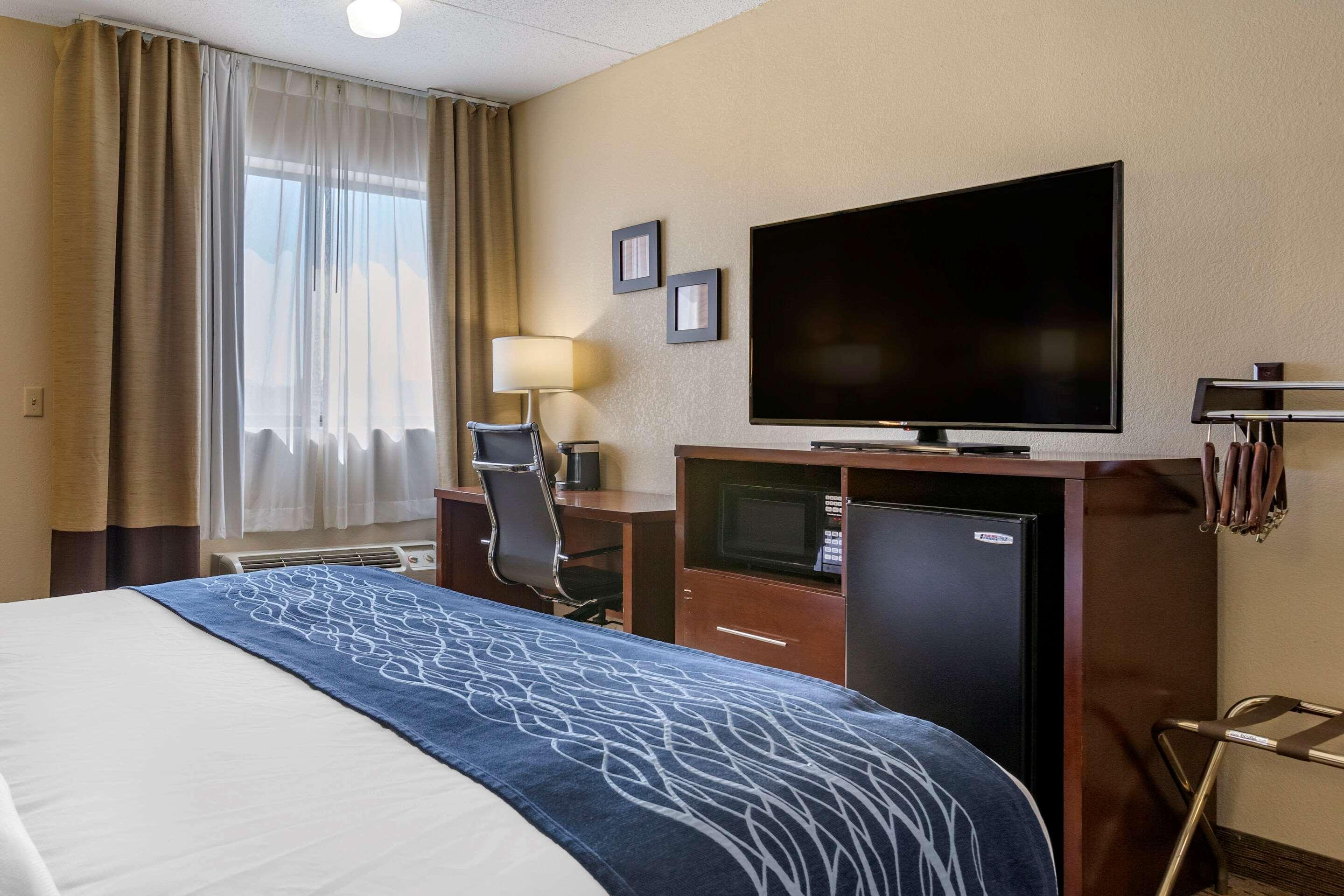 Comfort Inn Warren Exteriör bild